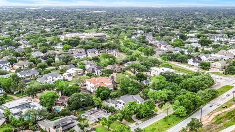 5015 S Braeswood Boulevard Houston TX 77096