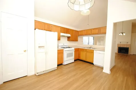 6443 Marinwood Houston TX 77053