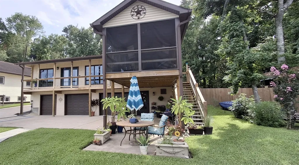 318 Ridgewood Road Goodrich TX 77335