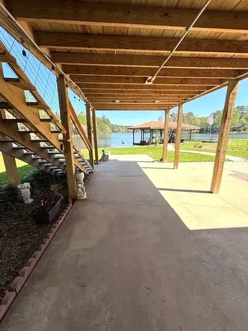 318 Ridgewood Road Goodrich TX 77335