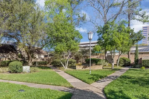 15600 Barkers Landing Road 14 Houston TX 77079
