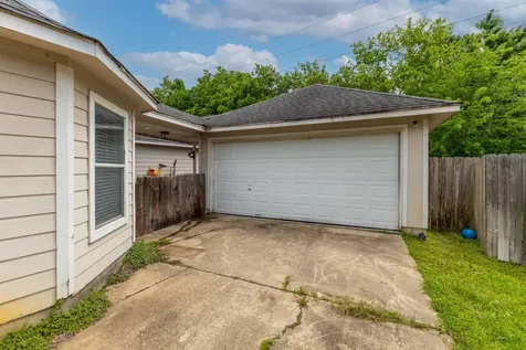4922 Lawson Lake Lane Richmond TX 77407