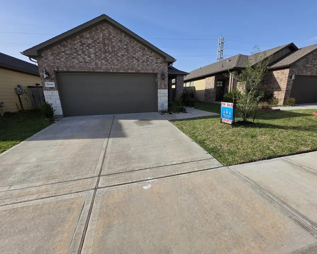 5640 Giving Grace Way Houston TX 77048