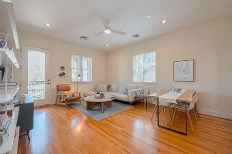 58 Briar Hollow Lane 303 Houston TX 77027
