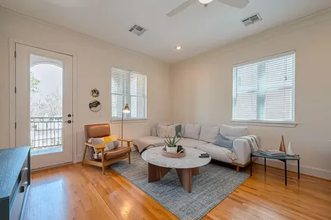 58 Briar Hollow Lane 303 Houston TX 77027