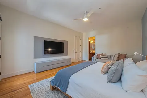 58 Briar Hollow Lane 303 Houston TX 77027
