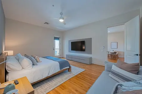 58 Briar Hollow Lane 303 Houston TX 77027