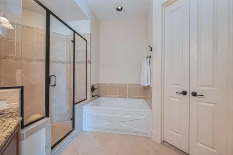 58 Briar Hollow Lane 303 Houston TX 77027