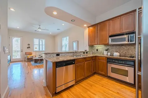 58 Briar Hollow Lane 303 Houston TX 77027