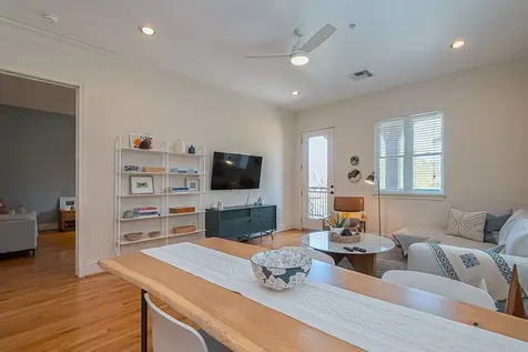 58 Briar Hollow Lane 303 Houston TX 77027