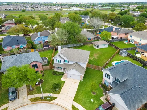 207 Fox Springs Court Dickinson TX 77539