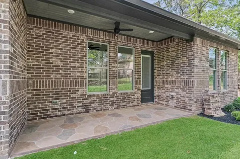 205 Blue Hill Drive Montgomery TX 77356