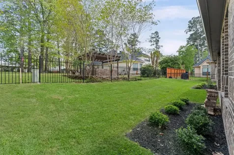 205 Blue Hill Drive Montgomery TX 77356