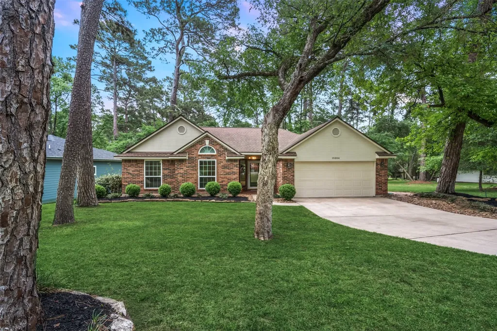 15204 Jamaica Drive Willis TX 77318