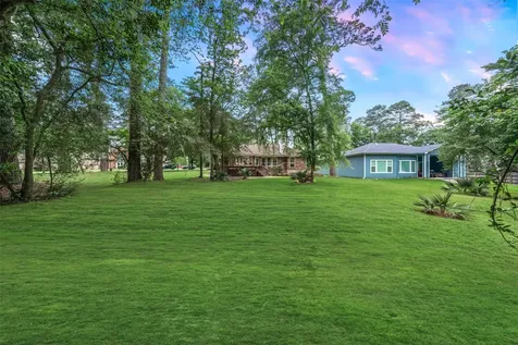 15204 Jamaica Drive Willis TX 77318