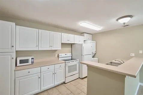 16120 Stuebner Airline Road 212 Spring TX 77379