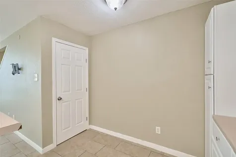 16120 Stuebner Airline Road 212 Spring TX 77379