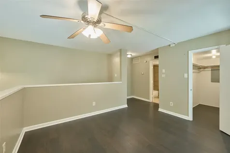 16120 Stuebner Airline Road 212 Spring TX 77379