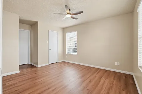 2750 Holly Hall Street 506 Houston TX 77054