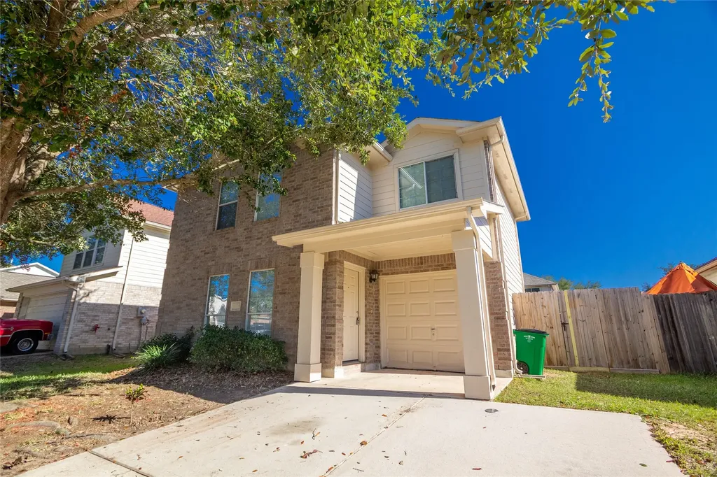 19714 Shores Edge Drive Tomball TX 77375
