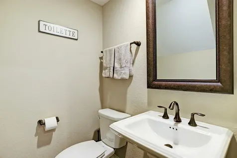 31 E Breezy Way The Woodlands TX 77380