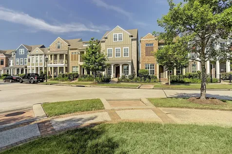 31 E Breezy Way The Woodlands TX 77380
