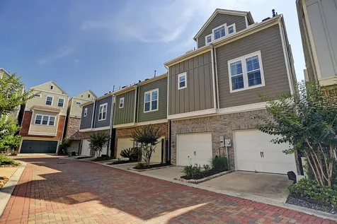 31 E Breezy Way The Woodlands TX 77380