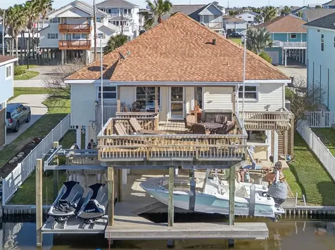 21918 Deaf P Smith Drive Galveston TX 77554