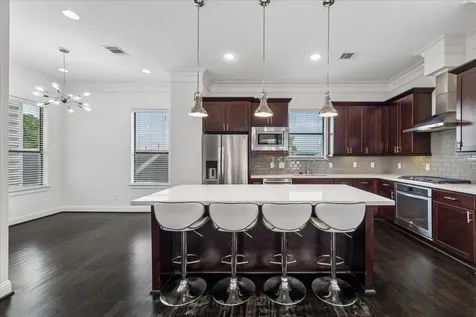 734 W 20th Street A Houston TX 77008