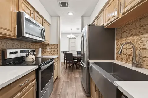 3684 Ocee Street Houston TX 77063