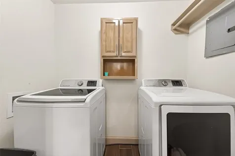 3684 Ocee Street Houston TX 77063