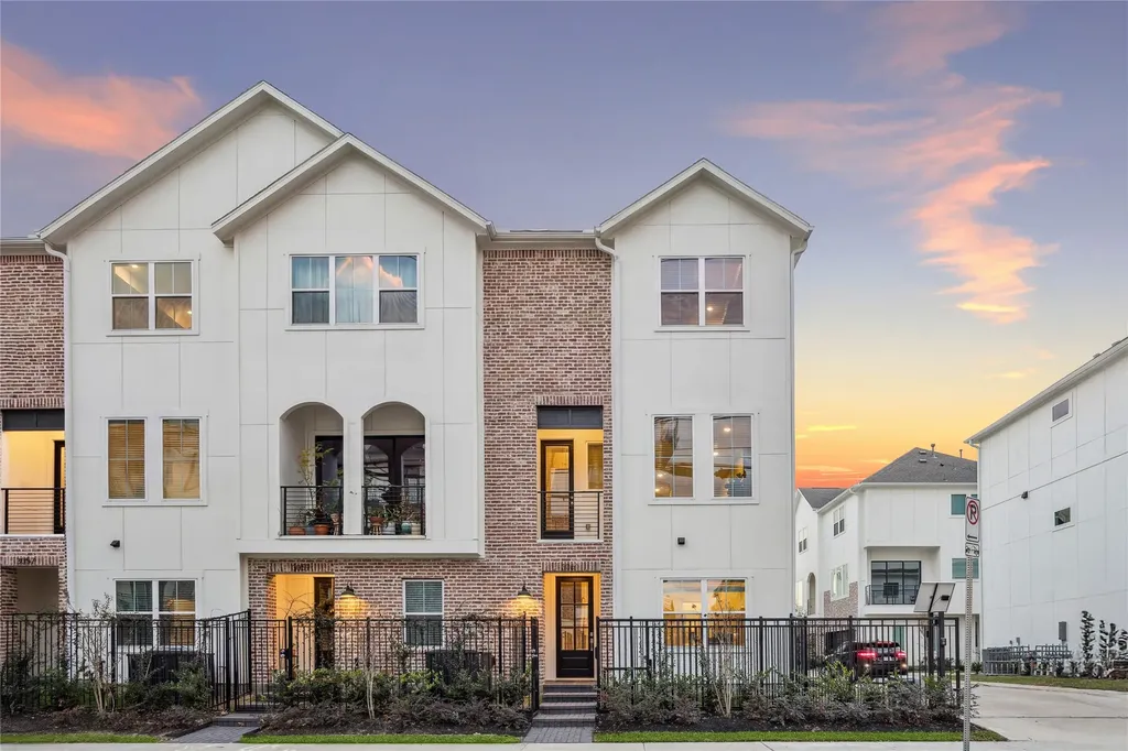 3099 Hicks Street Houston TX 77007