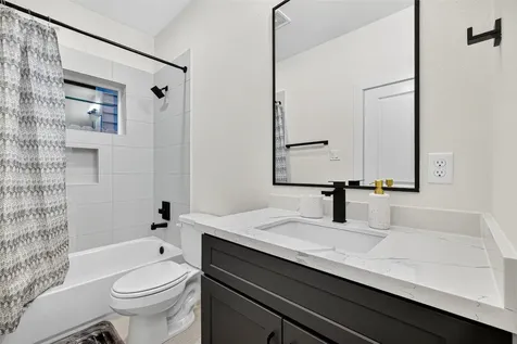 3315 Daphne Street Houston TX 77021