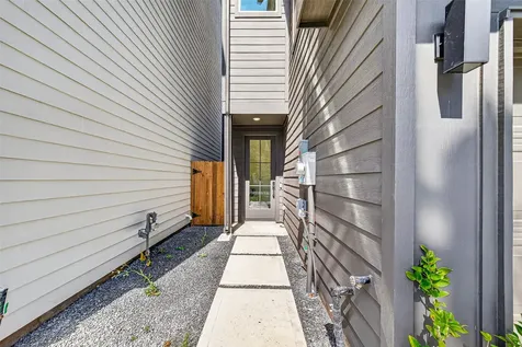 3315 Daphne Street Houston TX 77021