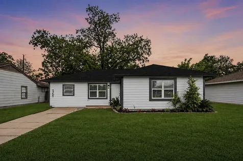 5759 Belneath Street Houston TX 77033