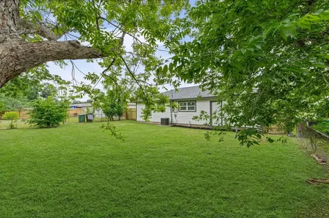 5759 Belneath Street Houston TX 77033
