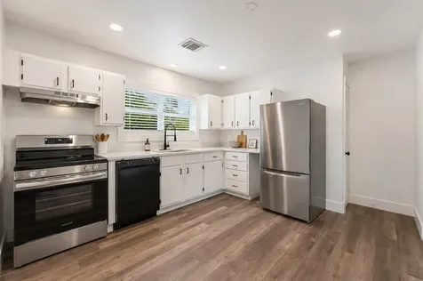 5759 Belneath Street Houston TX 77033