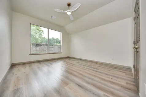14423 Gadwall Court Houston TX 77044