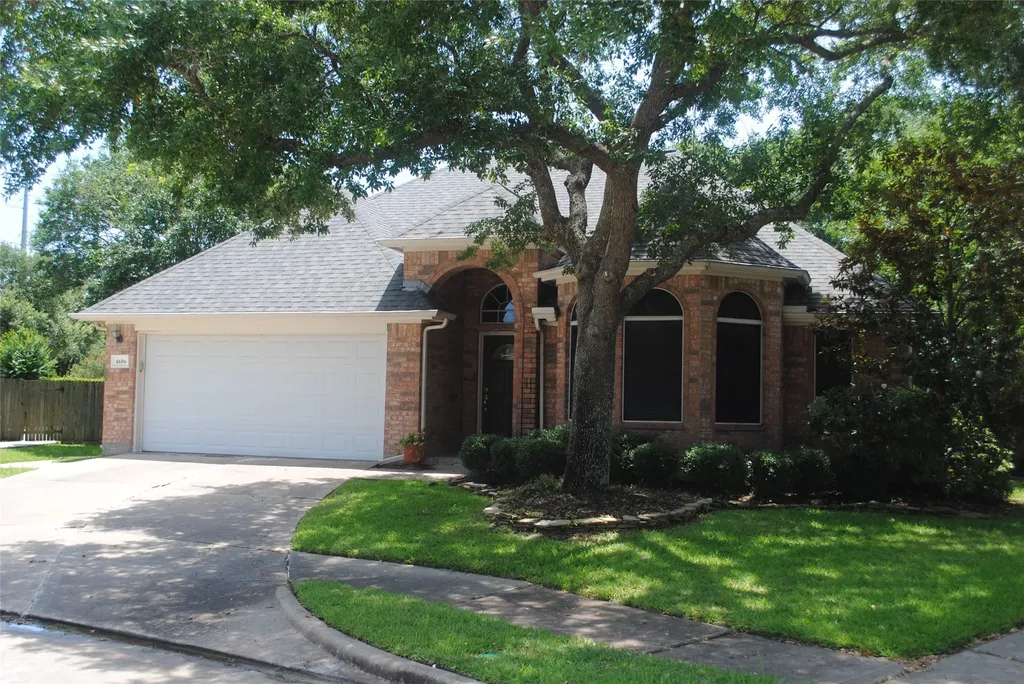 4606 Russett Lane Sugar Land TX 77479