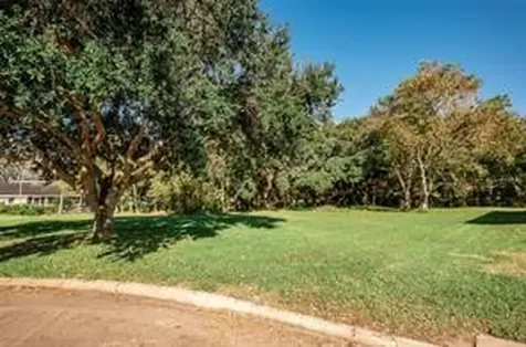 4 Stoneybrook Lane Bay City TX 77414