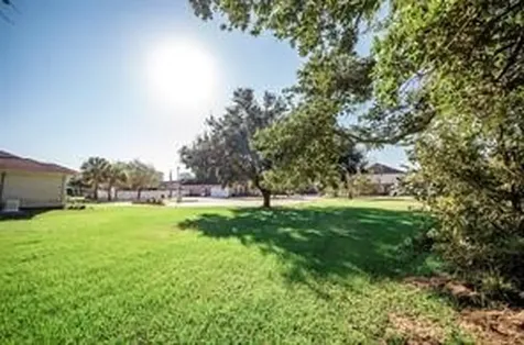 4 Stoneybrook Lane Bay City TX 77414