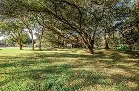 4 Stoneybrook Lane Bay City TX 77414