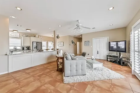 16611 Pompano Way Galveston TX 77554