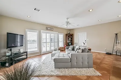 16611 Pompano Way Galveston TX 77554