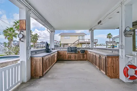 16611 Pompano Way Galveston TX 77554