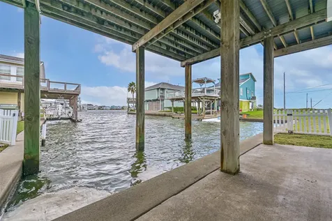 16611 Pompano Way Galveston TX 77554