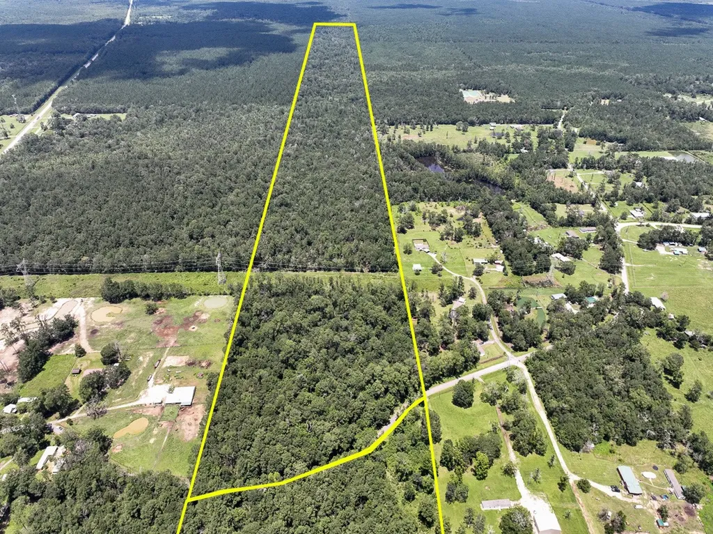 2 County Road 821 Mauriceville TX 77612