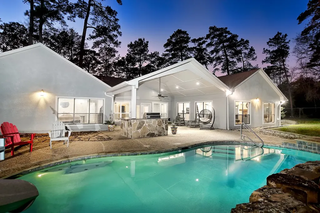 44 Lake Forest Circle Conroe TX 77384