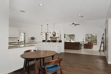 44 Lake Forest Circle Conroe TX 77384