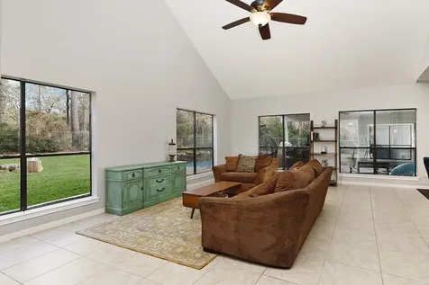 44 Lake Forest Circle Conroe TX 77384
